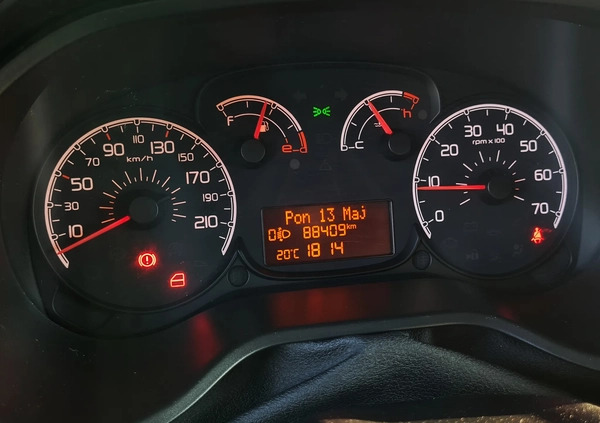 Fiat Doblo cena 25900 przebieg: 88500, rok produkcji 2010 z Legnica małe 211